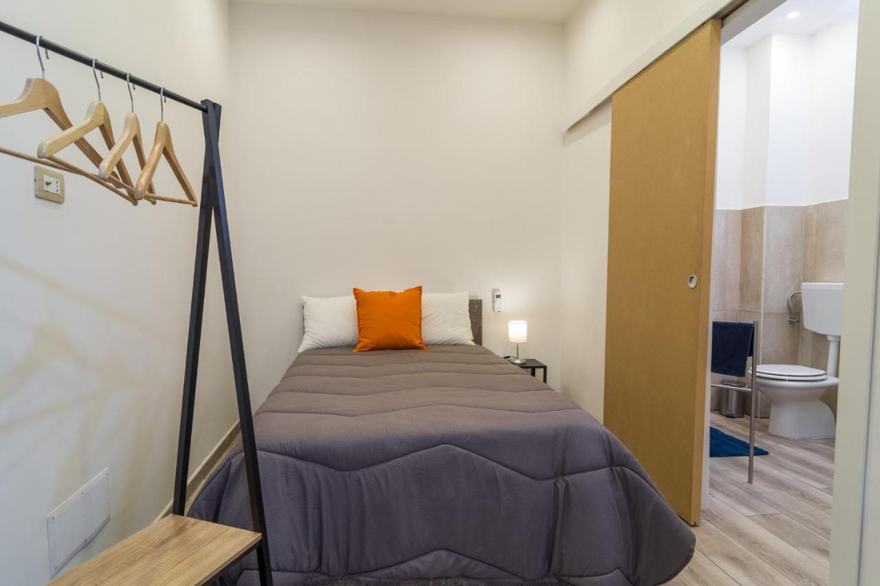 ナポリ Giu Al Centro Bed & Breakfast エクステリア 写真