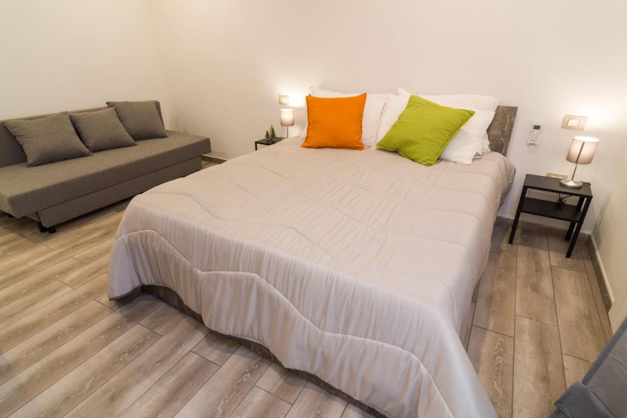 ナポリ Giu Al Centro Bed & Breakfast エクステリア 写真